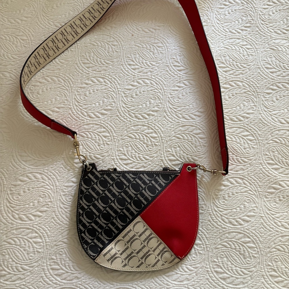 Chic Contrast Statement Piece: Navy & Red Stateme… - image 1